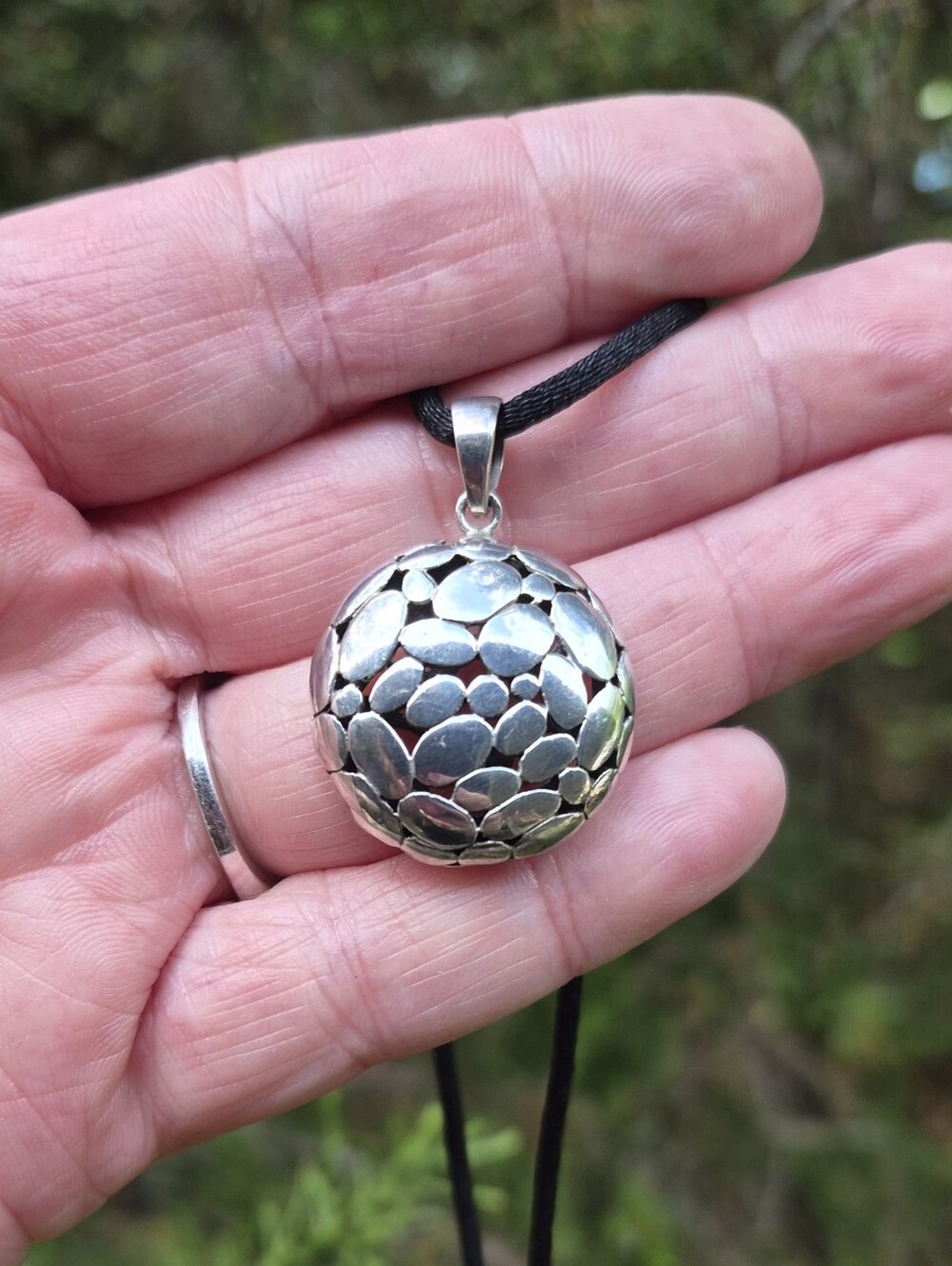 Sterling Silver 925 Pebbled Pebble Dome Marsala Pendant Necklace